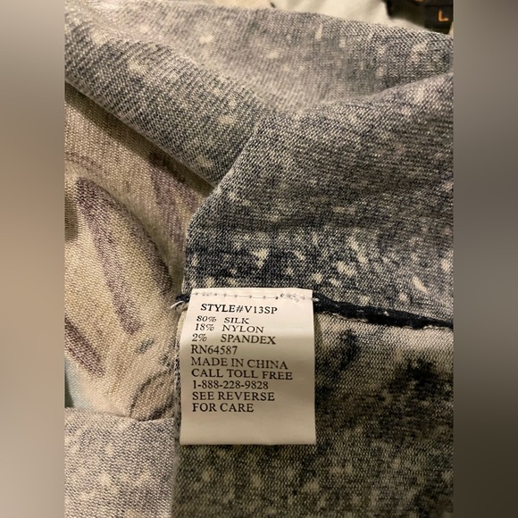 UbU full zip jacket-large like new - Picture 6 of 7